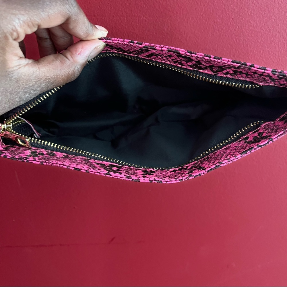Pink Snakeskin Print Shoulder Bag - Picture 4 of 8